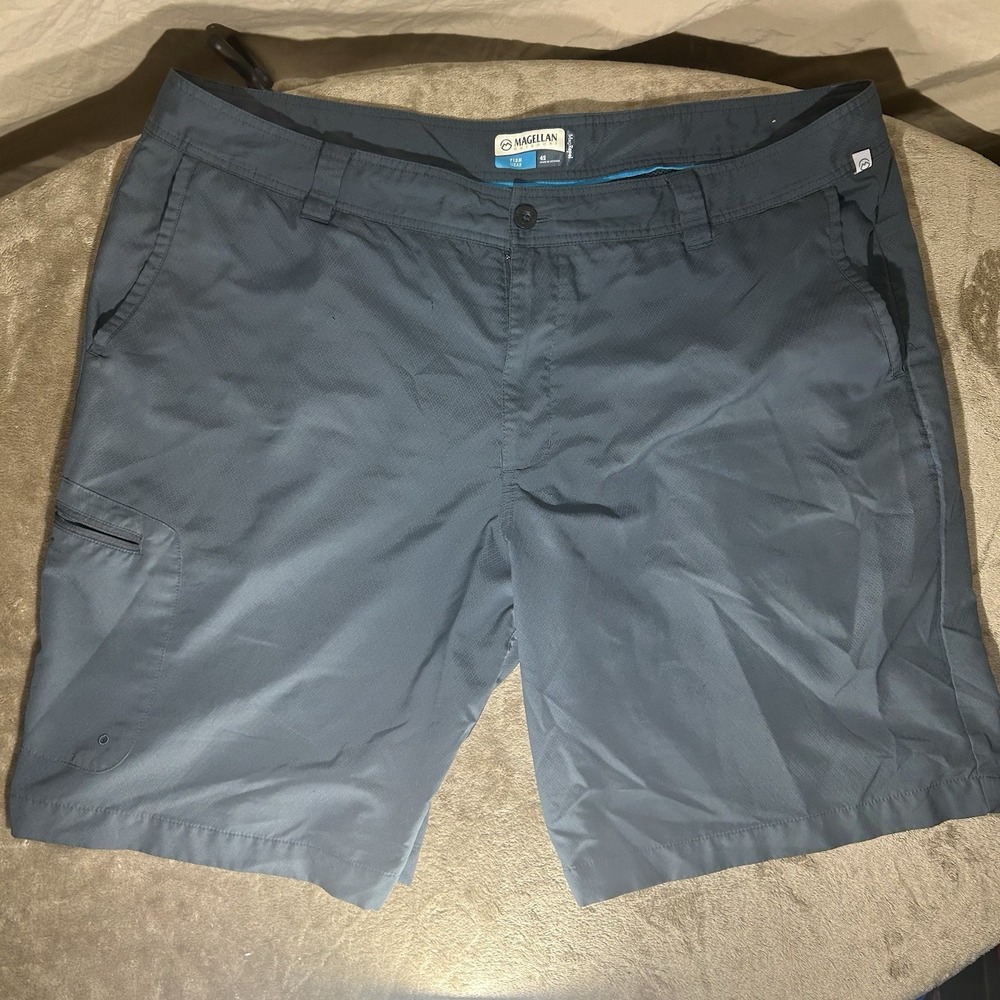 Magellan Outdoors Fish Gear Shorts Size 42 Dark Grey MagRepel Water Repellent